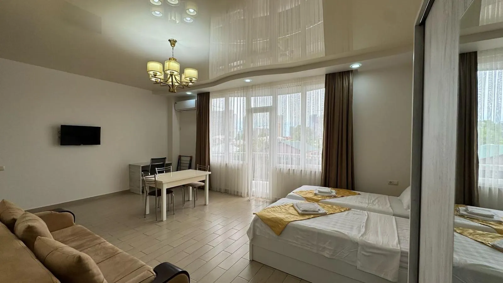 Nakashidze'S Apartments Batumi 2*,